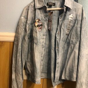 Denim washed crop shirt with diamonds on sleeves